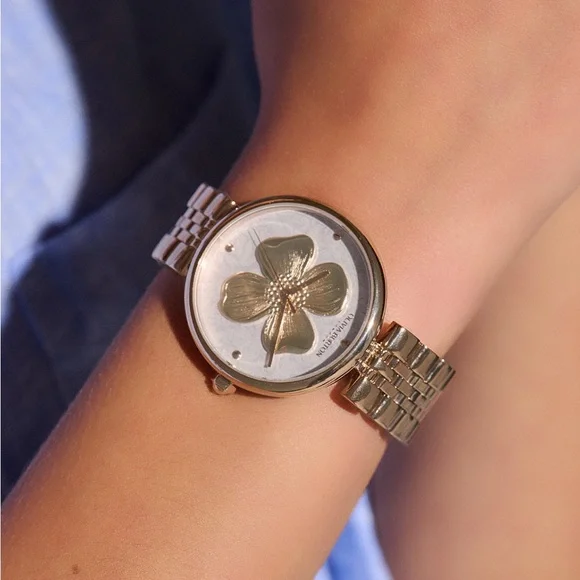 Olivia Burton Dogwood Carnation Rose Gold Watch display picture 1